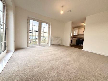 Martins Way, Stratford-upon-Avon, CV37 - Photo 2