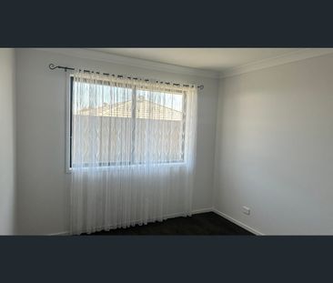 12 Prince Street, Greenbank, Qld 4124 - Photo 4