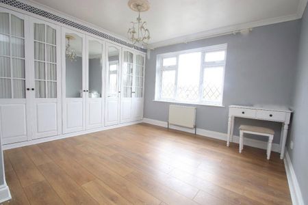 3 bedroom terraced house to rent - Photo 5