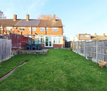 2 bedroom end of terrace house to rent - Photo 6