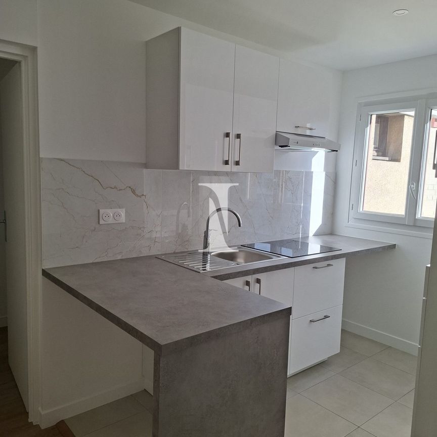 Location Appartement 1 pièce 35m² PARIS 17ème - Photo 1