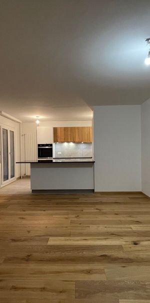 A completely renovated apartment for rent in Romont. - Foto 1