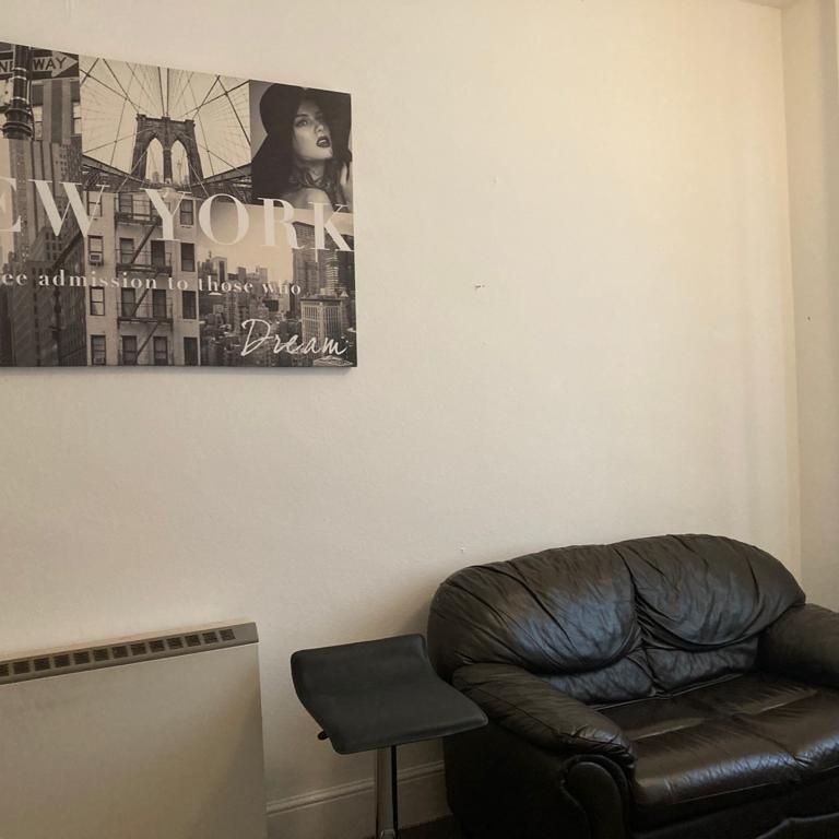 Studio Flat, Loughborough Road, NG2 - Photo 1