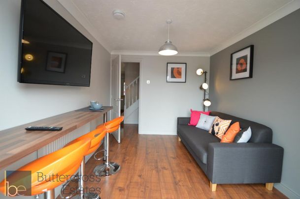 1 bedroom in a house share to rent - Photo 1