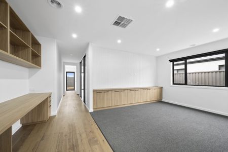 50 Shortridge Dr, Lucas VIC 3350 - Photo 3