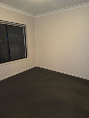 37 Stoneleigh Reserve Boulevard, Logan Reserve, QLD 4133 - Photo 1