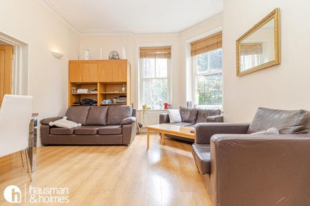3 bedroom flat to rent - Photo 3