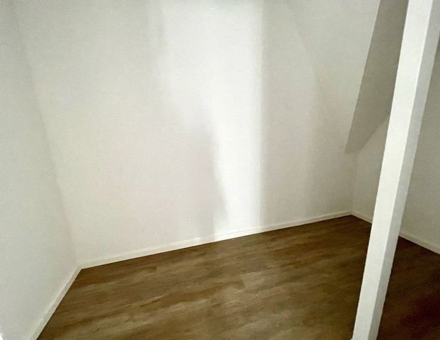 Großzügige Dachgeschoss-Wohnung mit Ausblick im Kranoldkiez - Foto 1