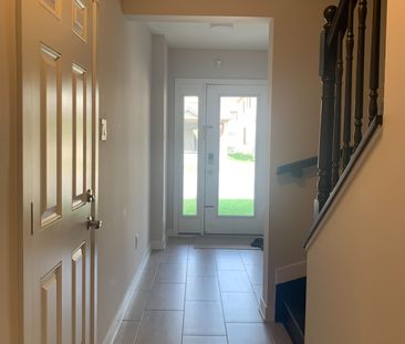 For Lease - 2426 Watercolours Way, Barrhaven, Ontario - Photo 1