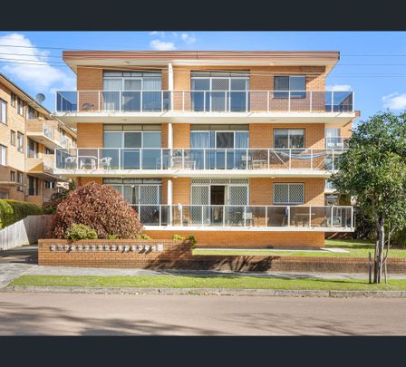 4/5A Burgin Close, Berkeley Vale, NSW 2261 - Photo 1