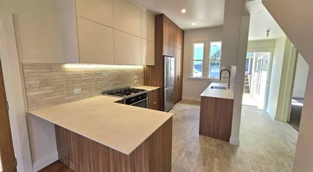 Strandon - 5 Bedroom, 5 Bathroom - Photo 2