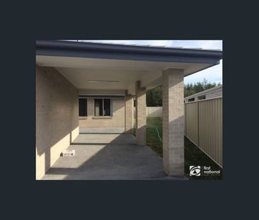 2 bedroom villa within Emerald Beach Estate - Photo 3