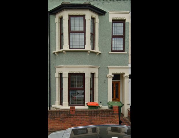 3 Bed Terraced House, Trevelyan Road, E15 - Photo 1
