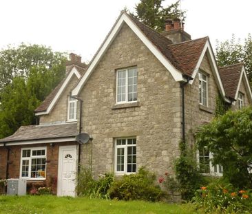 2 bedroom semi-detached house to rent - Photo 1