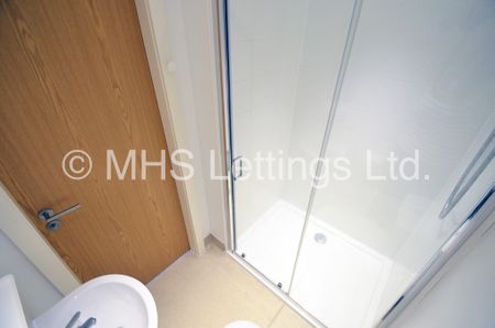 1 Bedroom Studio for rent in St Michaels Lane - Photo 5