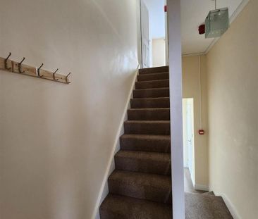 5 bedroom terraced house to rent - Photo 3