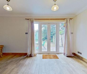 3 bedroom detached house to rent - Photo 2