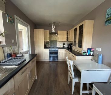 2 bedroom property to rent - Photo 4