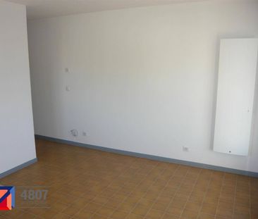 Location appartement rénové 2 pièces 33.08 m² à Cluses (74300) - Photo 4