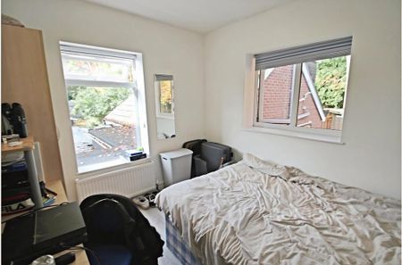 5 bedroom semi-detached house to rent - Photo 3