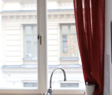 Jungfrugatan, Stockholm - Photo 6