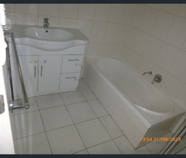 2 Bedroom Unit in Clayton South - Photo 4