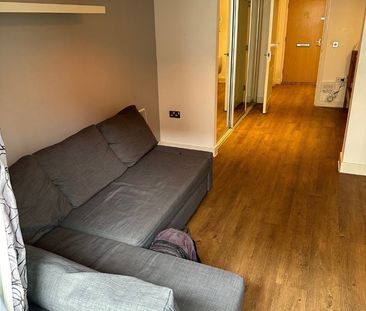 Studio Flat, Oceana Boulevard, SO14 - Photo 1