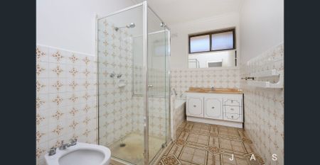 Large Home in Prime Location - Photo 5