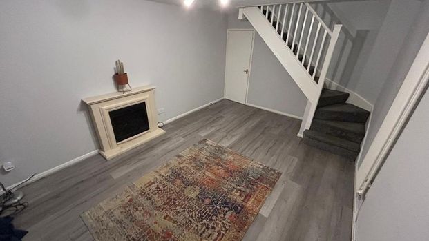 2 bedroom semi-detached house to rent - Photo 1