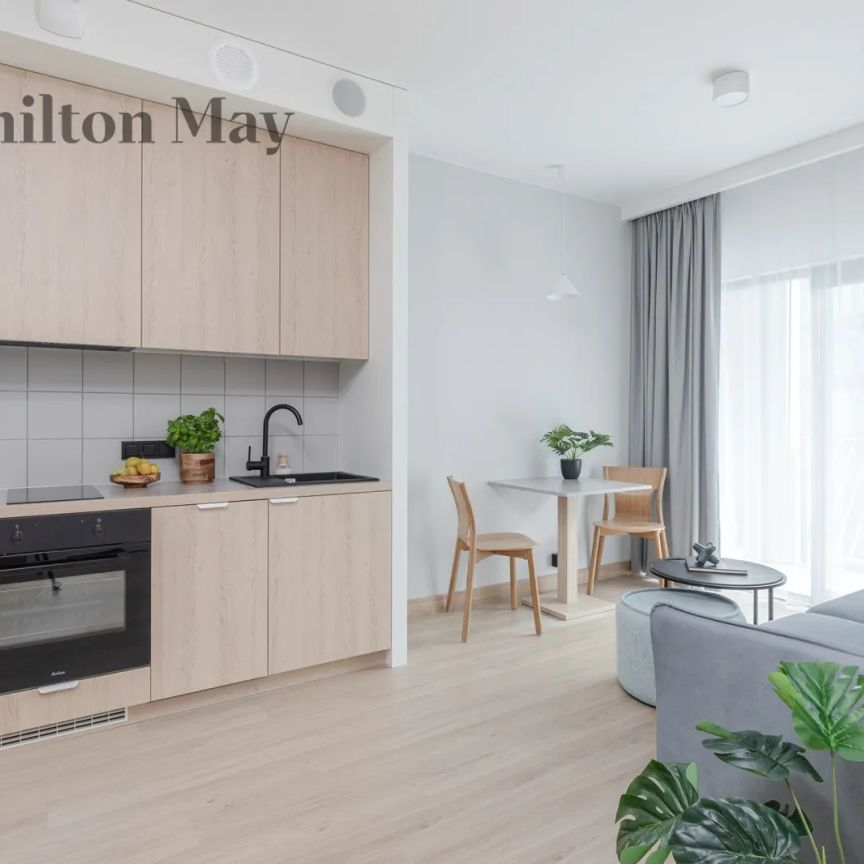 Nowoczesny dwupokojowy apartament z balkonem w prestiżowej inwestycji na Mokotowie - Фото 1