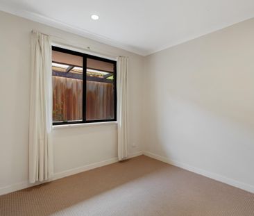 7 Larmer Place - Photo 2