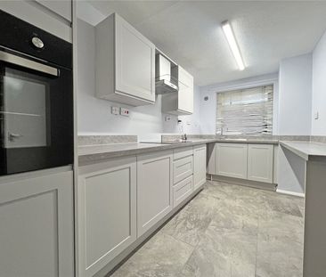 3 Bedroom House To Rent - Photo 2