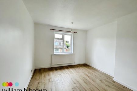 Barnfield, Capel St. Mary, IPSWICH - Photo 5