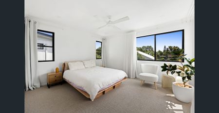 Coastal Family Home - Photo 3