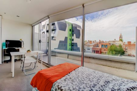 Large Studio style 2 - Photo 2