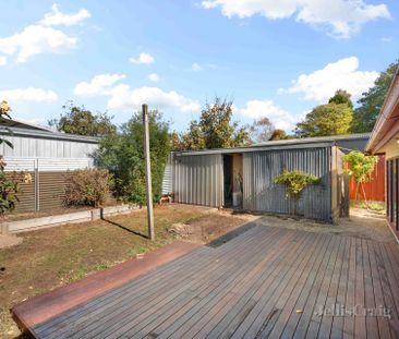 220 Humffray Street North, Ballarat East - Photo 2