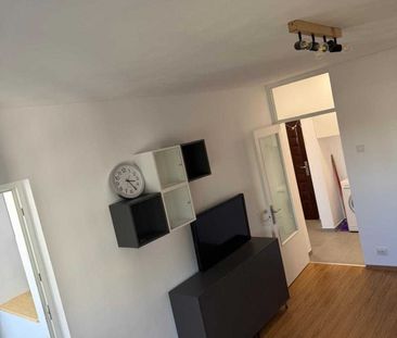 Iancului etaj 9 din 10 decomandat - Fotografie 1