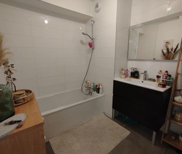 Location Appartement 4 pièces 84m² - Photo 4