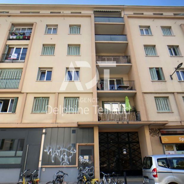 Appartement T2 à GRENOBLE - Photo 1