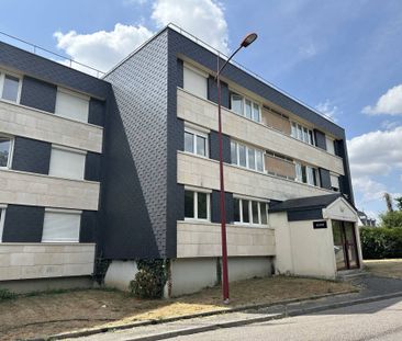 PONT AUTHOU - T3 de 65 m² - Photo 1