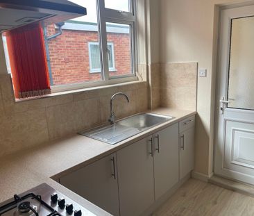 3 bed semi-detached house to rent in Fairholme Road, Leicester, LE2 - Photo 5