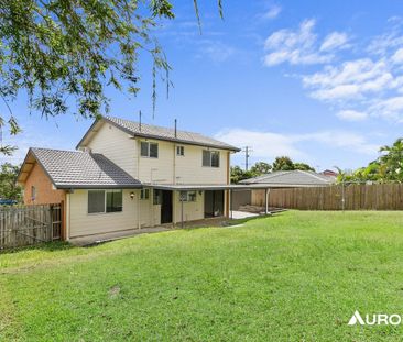 IMMACULATE FAMILY HOME CENTRALLY LOCATED - Photo 6