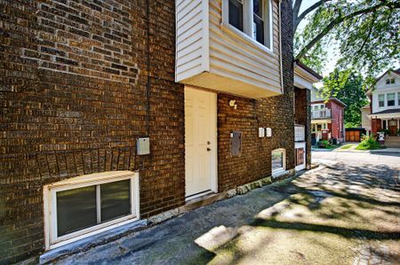 For Lease - 104 Carrick Avenue Unit# LOWER, Hamilton, Ontario - Photo 3