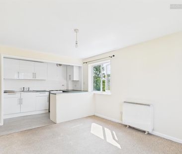 St. Margarets Road, Peterborough, PE2 9EL - Photo 4