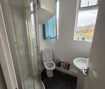 Studio Flat, Cherry Orchard Road, CR0 - Photo 5