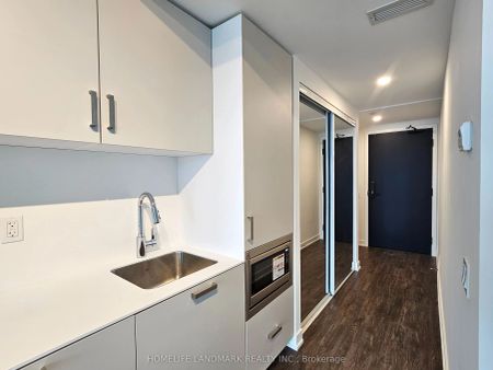 88 Queen Street E #2806 - Photo 4