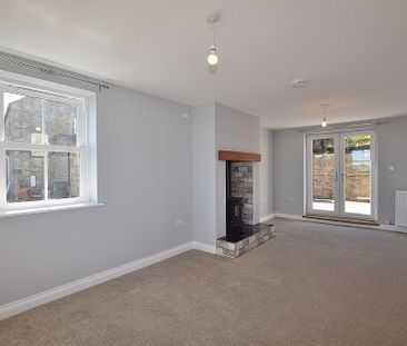 3 bedroom detached house to rent - Photo 2