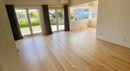 Spacious, Private, Standalone Family Home for ... - Photo 5