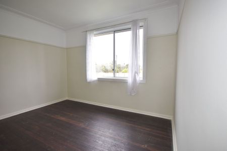 3 Bedroom Home - Photo 5