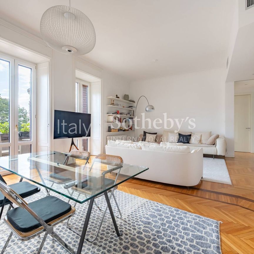 Design Apartment in the Heart of Milan - Photo 1